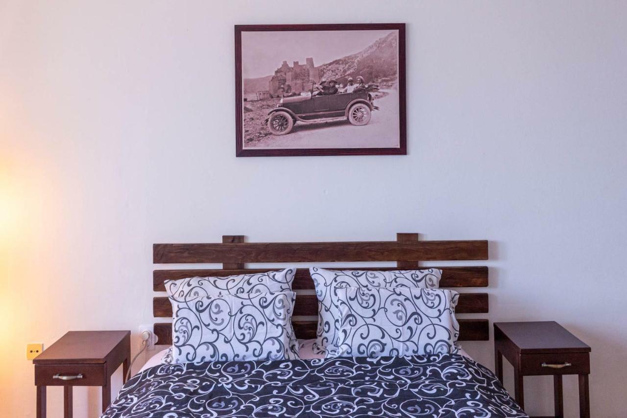 Apartman "Soba Sa Pogledom" 골루바츠 외부 사진